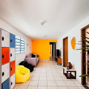 Trem Bao De Hostal